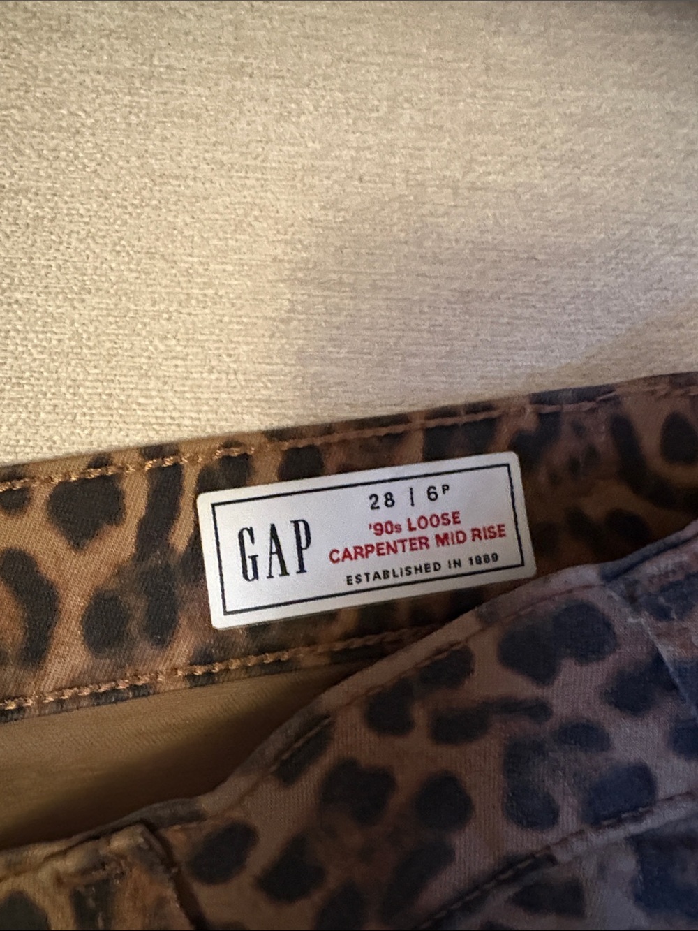 GAP Women’s Straight Leg Leopard Print Jeans - Brown/Black - Picture 2 of 4